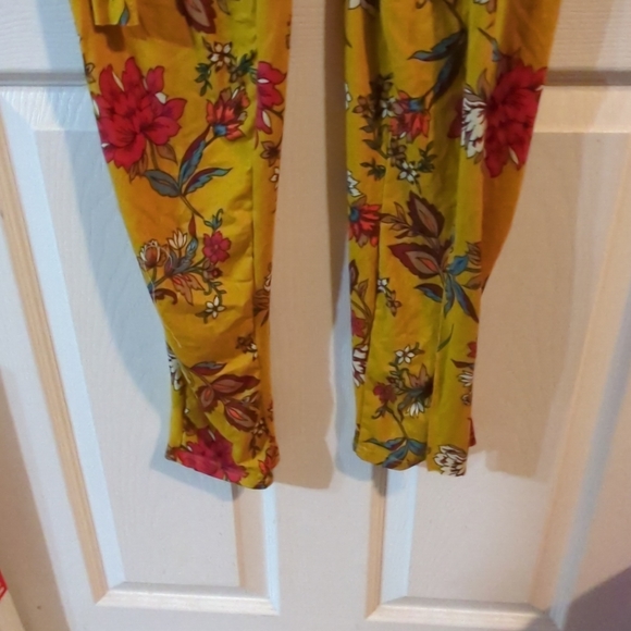🏝️French Atmosphere Floral Jumpsuit Sleeveless W/Ruffle Ties At Waist Small NWT - Picture 9 of 13